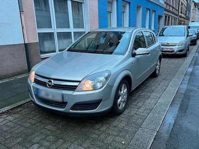 Gebraucht Opel Astra 125 PS (91 kW) 2005 Silber Limousine