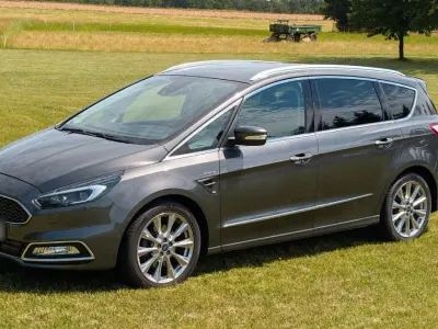 Gebraucht Ford S-MAX Vignale 190 PS (139 kW) 2019 Grau Van / Kleinbus