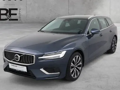 Used Volvo V60 Plus 336 HP (247 kW) 2022 Blue Estate