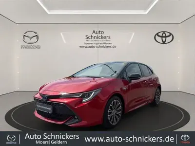 Gebraucht Toyota Corolla 122 PS (89 kW) 2019 Karminarot metallic, dach schwarz