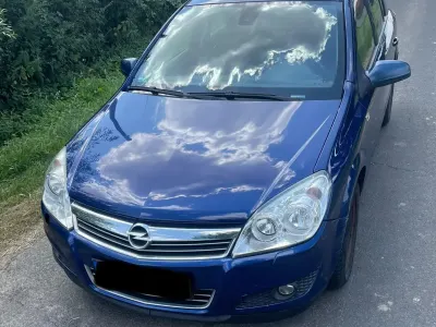 Gebraucht Opel Astra 125 PS (91 kW) 2007 Blau Limousine