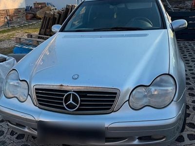 Second-hand Mercedes C200 122 CP (89 kW) 2003 Gri Berlinǎ