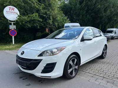Gebraucht Mazda 3 Center-Line 105 PS (77 kW) 2009 Crystal white Limousine