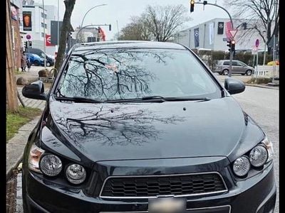 Second-hand Chevrolet Aveo 86 CP (63 kW) 2012 Negru Hatchback