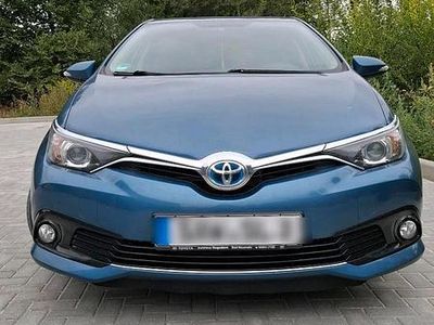 Toyota Auris Hybrid