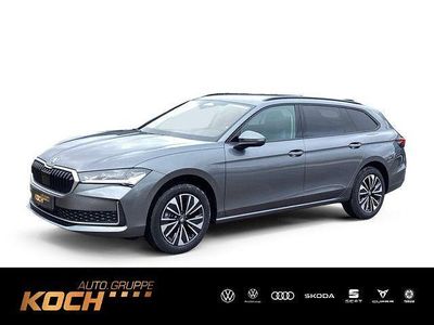 Neu Skoda Superb Selection 150 PS (110 kW) 2026 Graphitegrau metallic Kombi