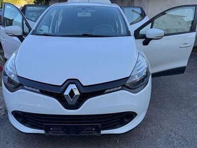 Usata Renault Clio IV Initiale Paris 90 CV (66 kW) 2014 Bianco Berlina