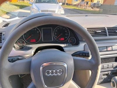 Gebraucht Audi A4 130 PS (95 kW) 2007 Silber Limousine