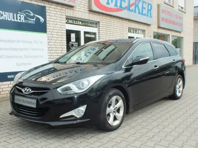 Gebraucht Hyundai i40 Style 136 PS (100 kW) 2011 Schwarz Kombi