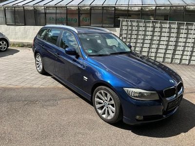 Gebraucht BMW 320 184 PS (135 kW) 2012 Blau Kombi