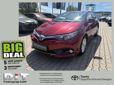 Usata Toyota Auris Hybrid Edition-S 136 CV (100 kW) 2016 Rosso Berlina