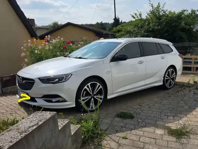 Gebraucht Opel Insignia Exklusiv 211 PS (155 kW) 2018 Weiß Kombi