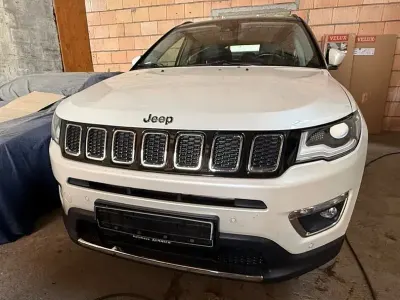 Gebraucht Jeep Compass Limited 170 PS (125 kW) 2019 Weiß SUV