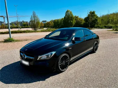 Gebraucht Mercedes CLA45 AMG 381 PS (280 kW) 2018 Schwarz Coupé