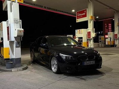 Gebraucht BMW 520 Shadowline 177 PS (130 kW) 2009 Schwarz Limousine