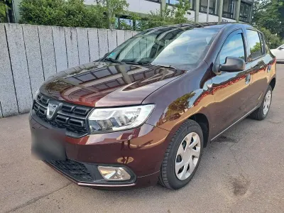 Gebraucht Dacia Sandero 73 PS (53 kW) 2017 Braun Limousine