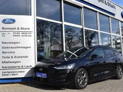 Używany Ford Focus ST-Line 155 KM (114 kW) 2024 Czarny Kombi