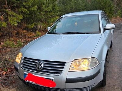 Usata VW Passat 102 CV (75 kW) 2003 Argento Berlina