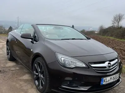 Gebraucht Opel Cascada Edition 165 PS (121 kW) 2014 Braun Cabrio