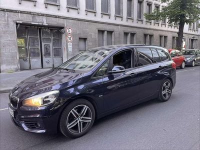 Gebraucht 2016 BMW 218 Active Tourer Sport Line Van / Kleinbus | 7.500 € (Fairer Preis)