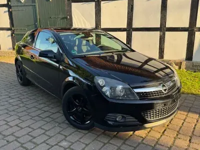 Gebraucht Opel Astra GTC 116 PS (85 kW) 2009 Schwarz Coupé