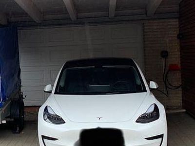 Second-hand Tesla Model 3 Standard Range Plus 225 kW (306 CP) 2021 Alb Berlinǎ