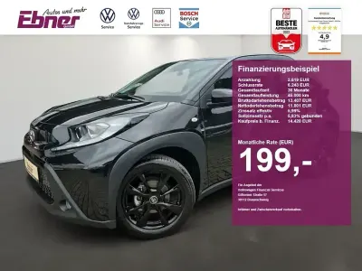 Gebraucht Toyota Aygo X X-play 72 PS (52 kW) 2024 Schwarz SUV
