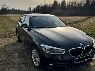 Gebraucht BMW 120 Sport Line 190 PS (139 kW) 2017 Schwarz Kleinwagen
