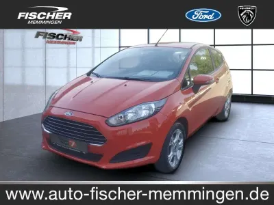 Gebraucht Ford Fiesta SYNC Edition 80 PS (58 kW) 2013 Rot Limousine