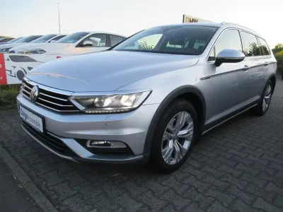 Gebraucht VW Passat 190 PS (139 kW) 2018 Silber Kombi