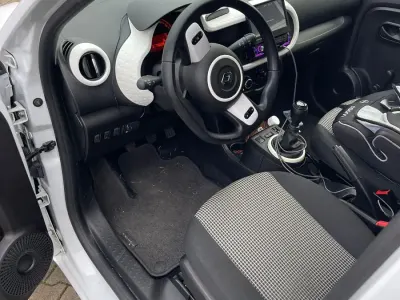 Gebraucht Renault Twingo 72 PS (52 kW) 2019 Weiß Kleinwagen
