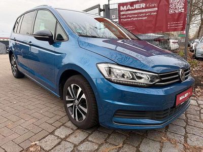 Blau Gebraucht 2019 VW Touran IQ Drive Van / Kleinbus | 21.990 € (Fairer Preis)
