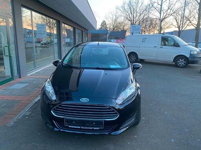 Gebraucht Ford Fiesta Trend 82 PS (60 kW) 2013 Schwarz Kleinwagen