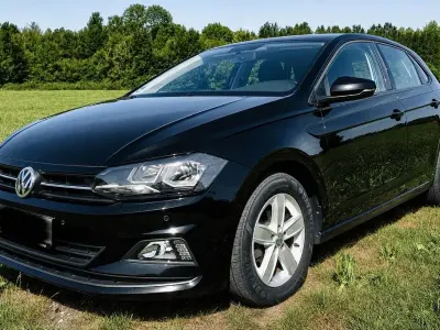 Gebraucht VW Polo Comfortline 95 PS (69 kW) 2018 Schwarz Kleinwagen