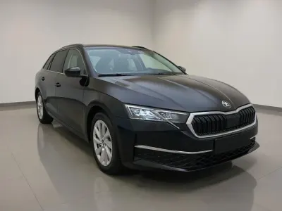 Gebraucht Skoda Octavia Selection 150 PS (110 kW) 2025 Schwarz Kombi