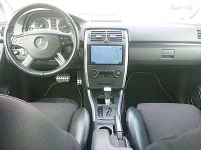 gebraucht Mercedes B200 B 200+2Hd+Xenon+Navi+AHK+SHZ+Kamira+Blue+T