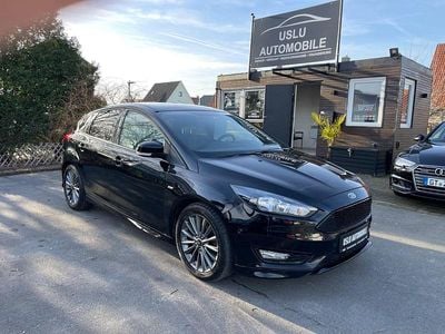 Schwarz Gebraucht 2018 Ford Focus ST-Line Limousine | 12.490 € (Guter Preis)