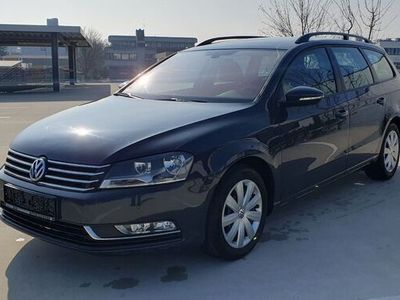 gebraucht VW Passat Variant Trendline BlueMotion AUTOMATIK AHK SHZ KLIMA PDC