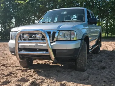 Gebraucht Ford Ranger 115 PS (84 kW) 2006 Silber Pickup