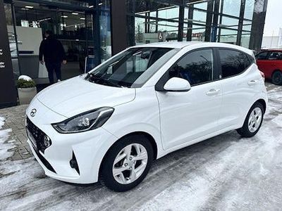 Gebraucht Hyundai i10 Edition 30 67 PS (49 kW) 2021 Polar white uni Kleinwagen