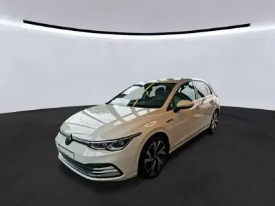 Gebraucht VW Golf VIII Style 150 PS (110 kW) 2024 Weiß Limousine