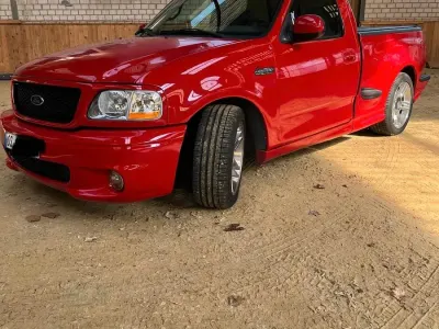 Gebraucht Ford F-150 370 PS (272 kW) 1999 Rot Pickup