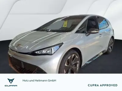 Gebraucht Cupra Born e-Boost 169 kW (231 PS) 2025 Geysirsilber Kleinwagen
