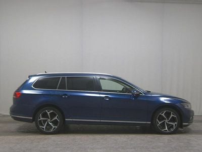 Second-hand VW Passat Elegance 200 CP (147 kW) 2019 Albastru Break