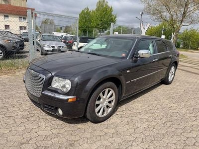 Second-hand Chrysler 300C Touring 218 CP (160 kW) 2010 Negru Break