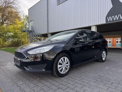 Usata Ford Focus Ambiente 101 CV (74 kW) 2015 Nero Station wagon