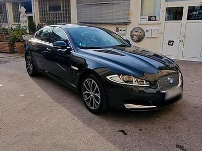 Gebraucht Jaguar XF 190 PS (139 kW) 2011 Grau Limousine