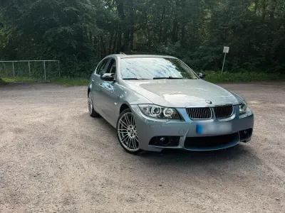 Gebraucht BMW 325 218 PS (160 kW) 2008 Grau Limousine