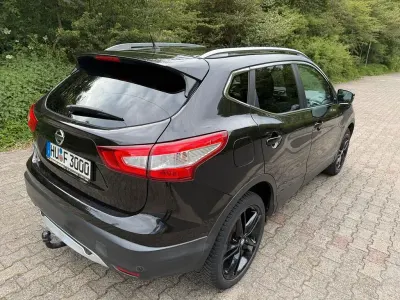 Gebraucht Nissan Qashqai Black Edition 131 PS (96 kW) 2017 Schwarz SUV