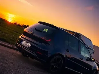 Gebraucht VW Golf V Comfortline 122 PS (89 kW) 2007 Blau Limousine